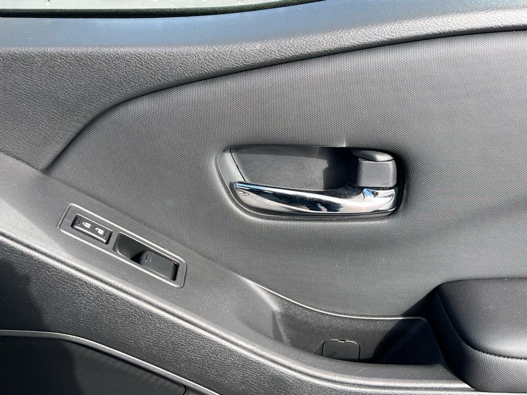 Used 2024 Nissan Frontier SV w/ Technology Package image 13