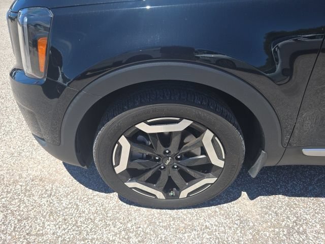 Used 2025 Kia Telluride S FWD image 7