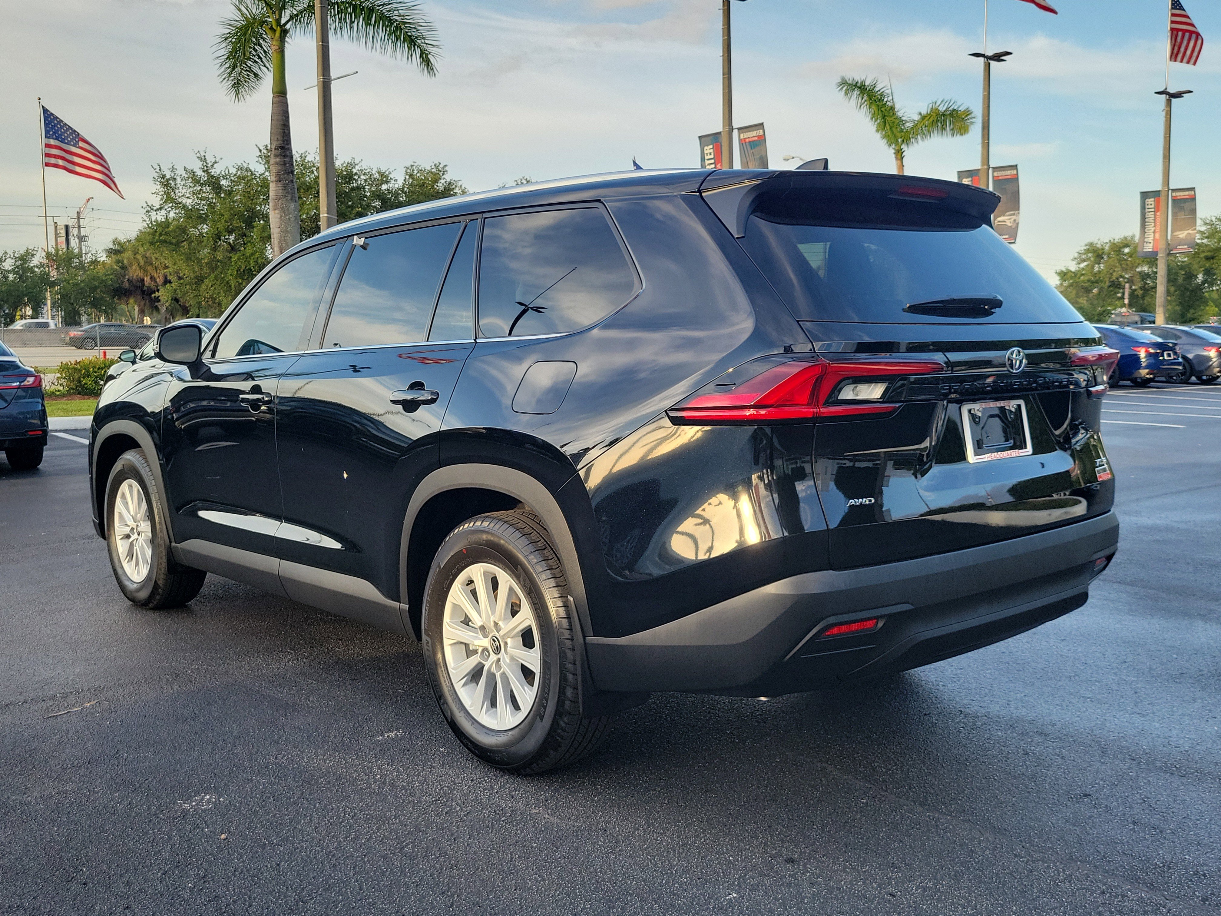 Used 2026 Toyota Grand Highlander XLE AWD/4WD image 8