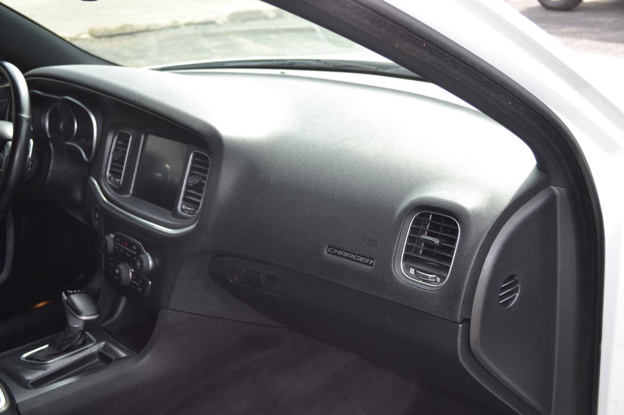 Used 2018 Dodge Charger GT image 31