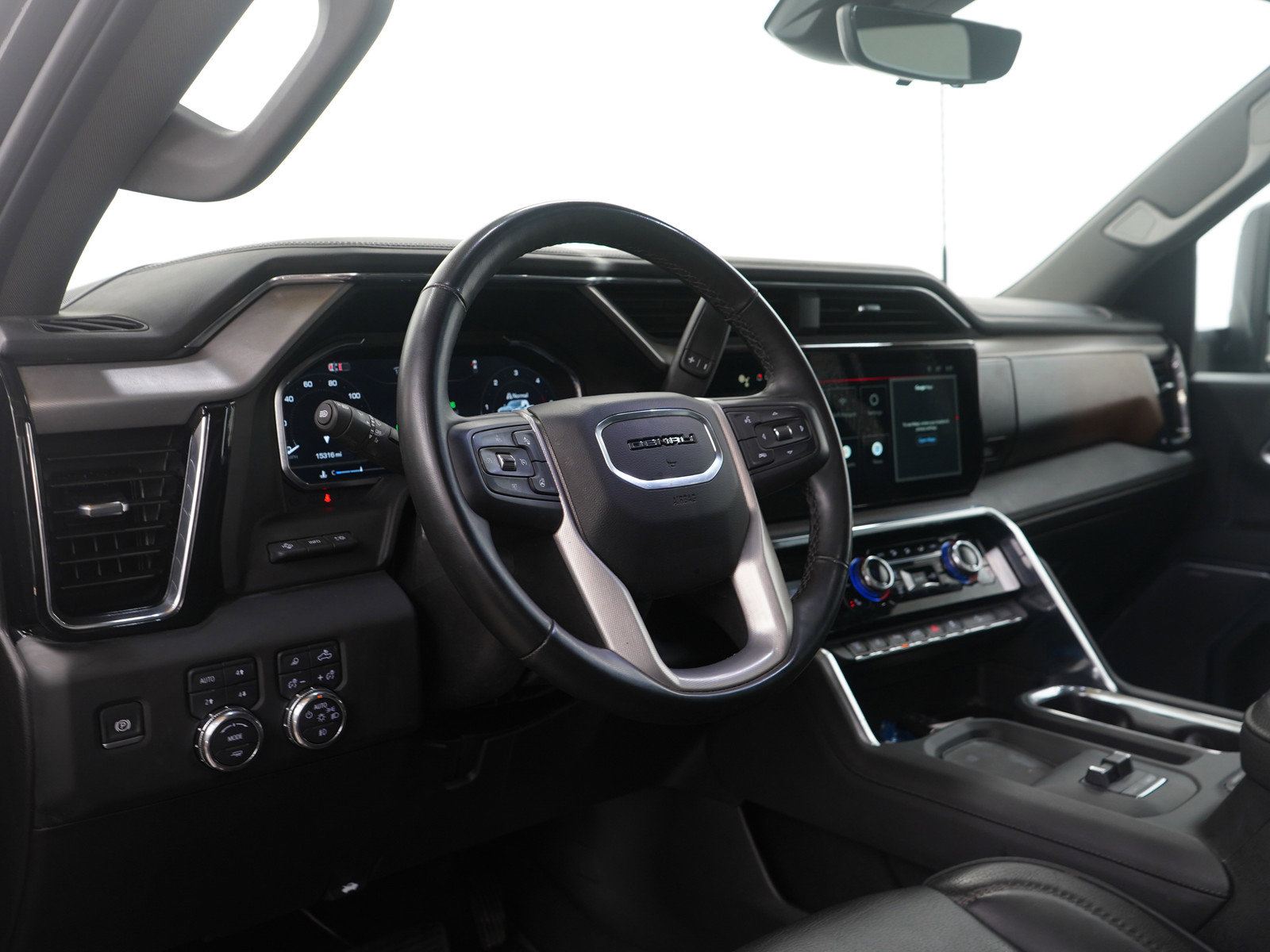 Used 2025 GMC Sierra 2500 Denali w/ Denali Reserve Package image 16