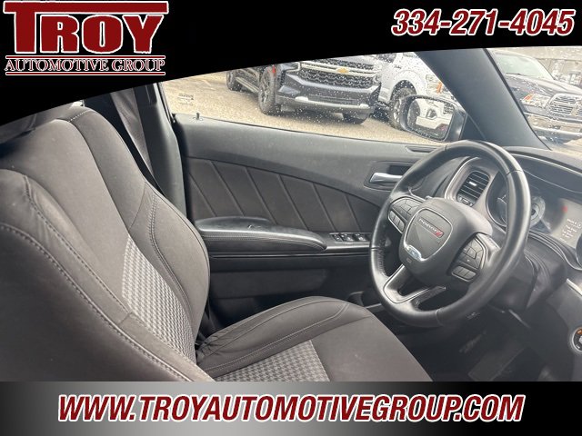 Used 2022 Dodge Charger SXT w/ Blacktop Package image 19