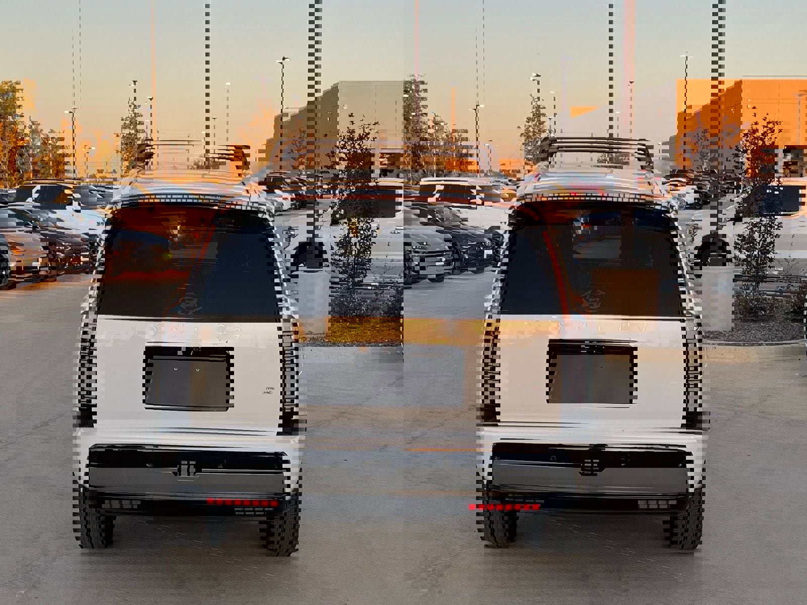 New 2026 Hyundai Ioniq 9 Calligraphy image 10