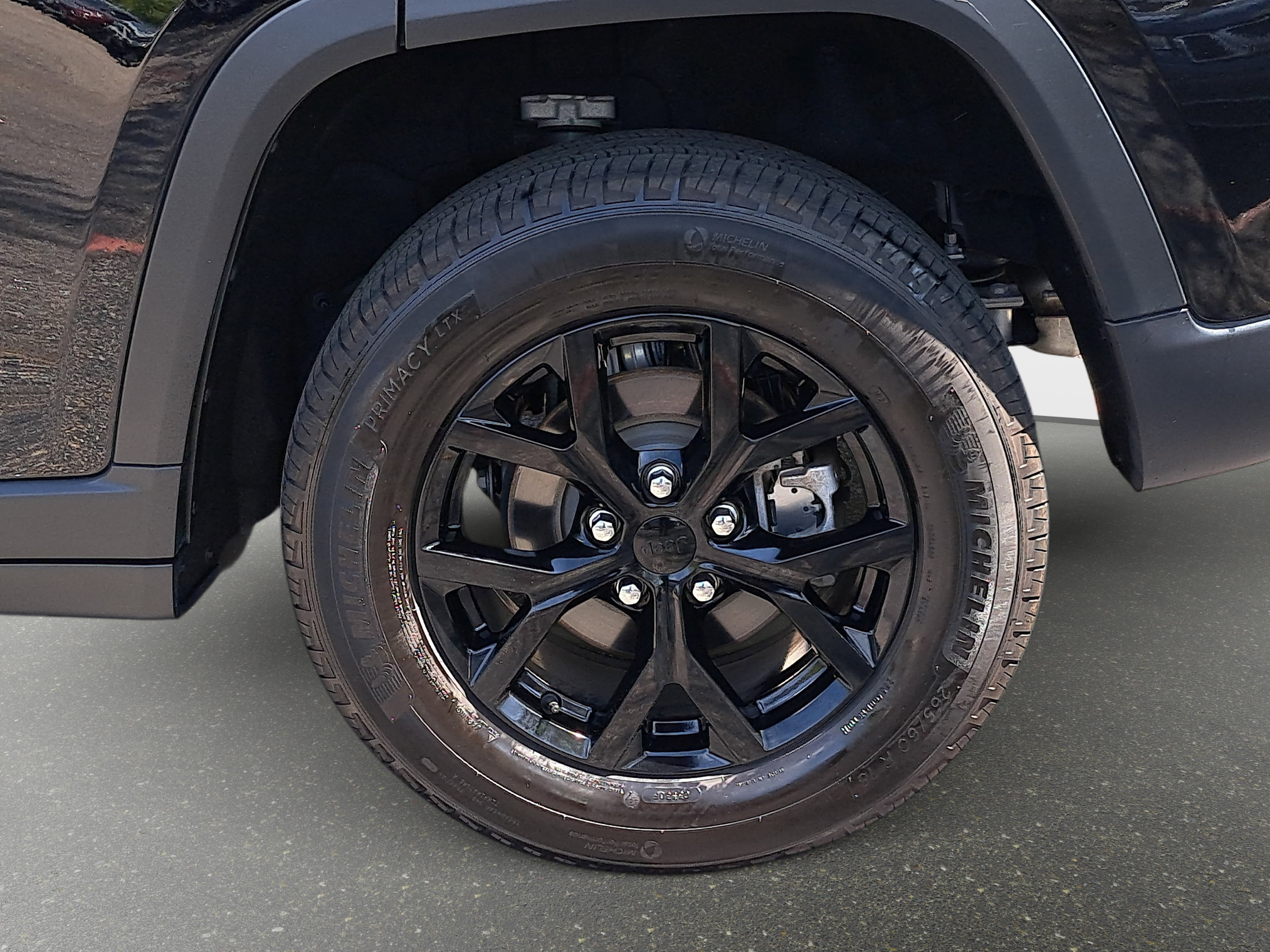 Used 2024 Jeep Grand Cherokee Altitude image 31