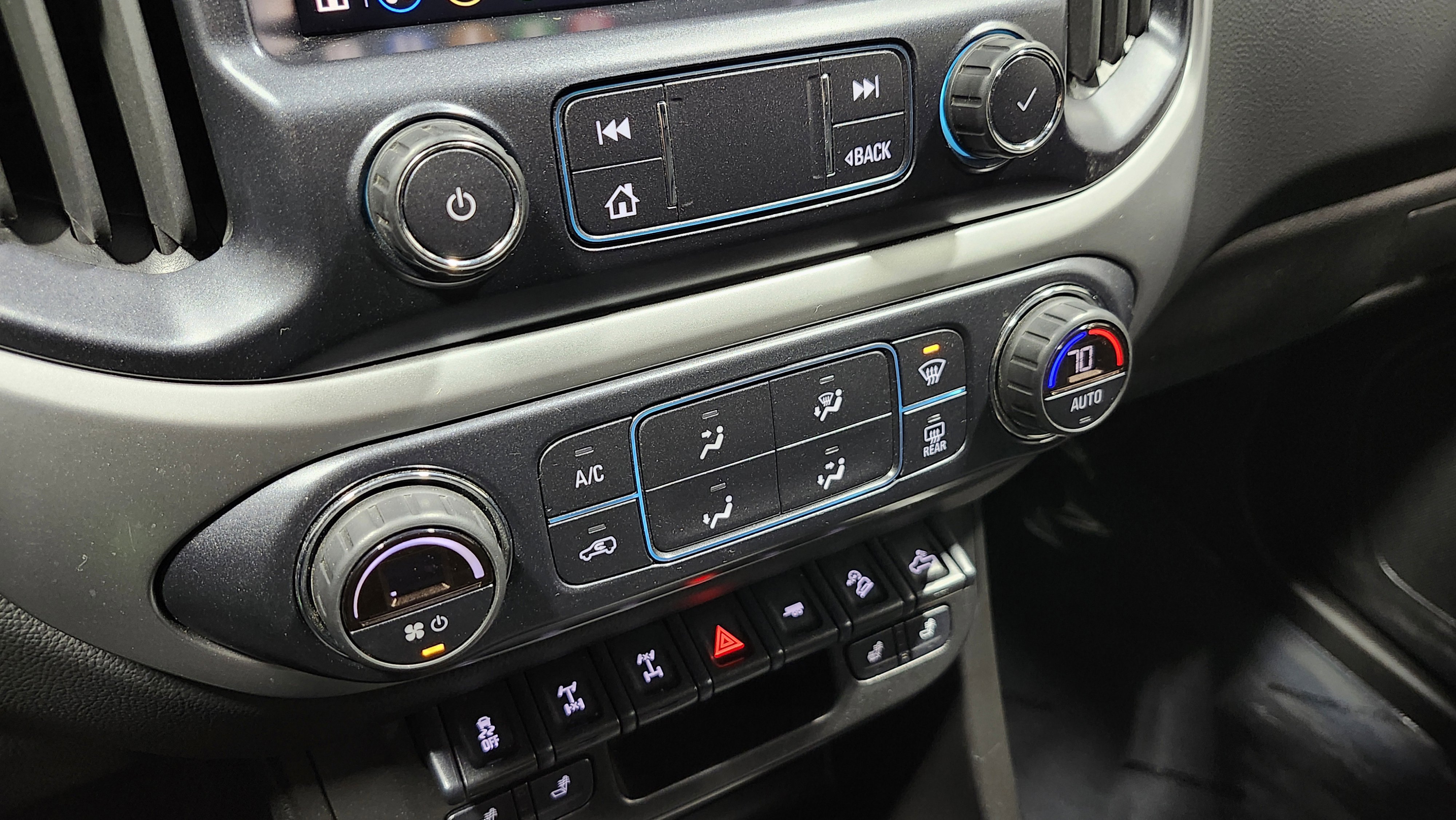 Used 2021 Chevrolet Colorado ZR2 w/ ZR2 Dusk Special Edition image 35