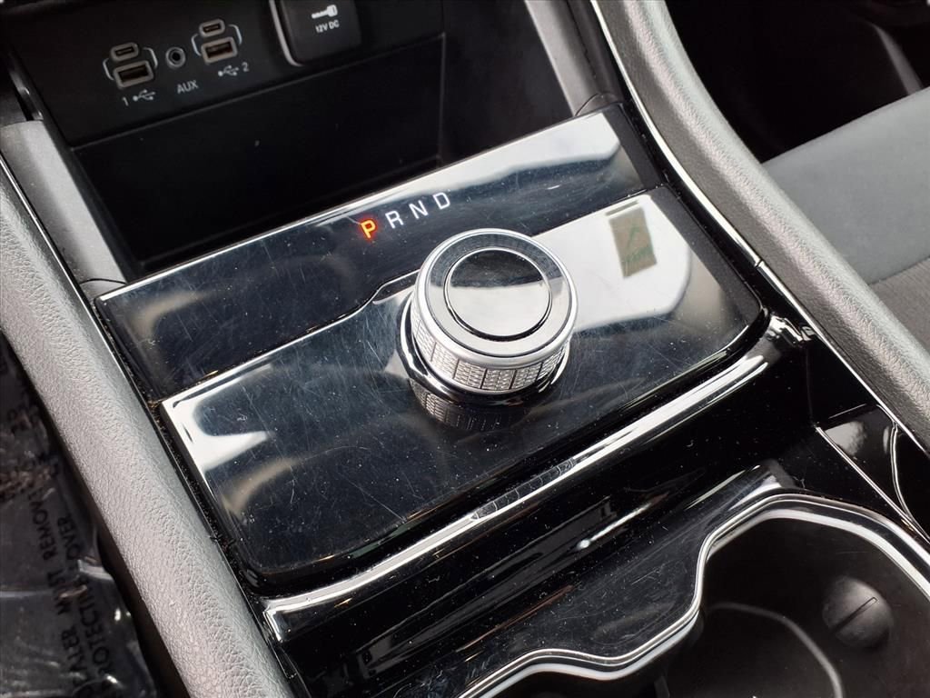 Used 2023 Jeep Grand Cherokee Laredo image 9