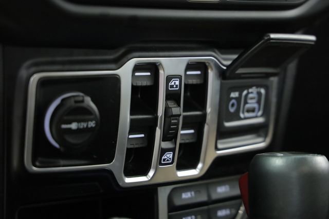 Used 2022 Jeep Wrangler Unlimited Sahara w/ Cold Weather Group image 24