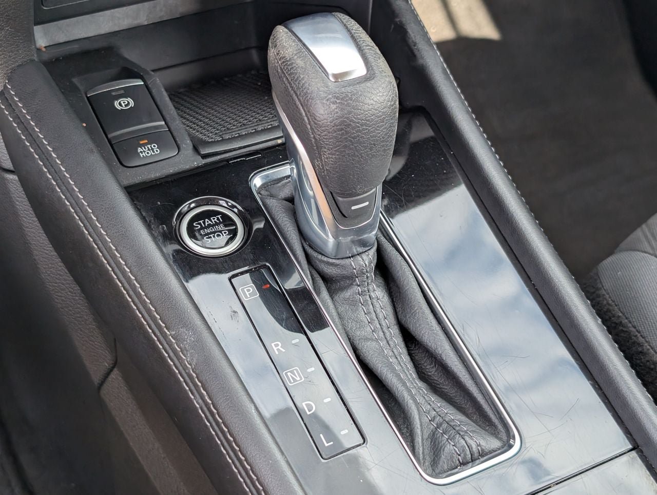 Used 2022 Nissan Kicks SV FWD image 21