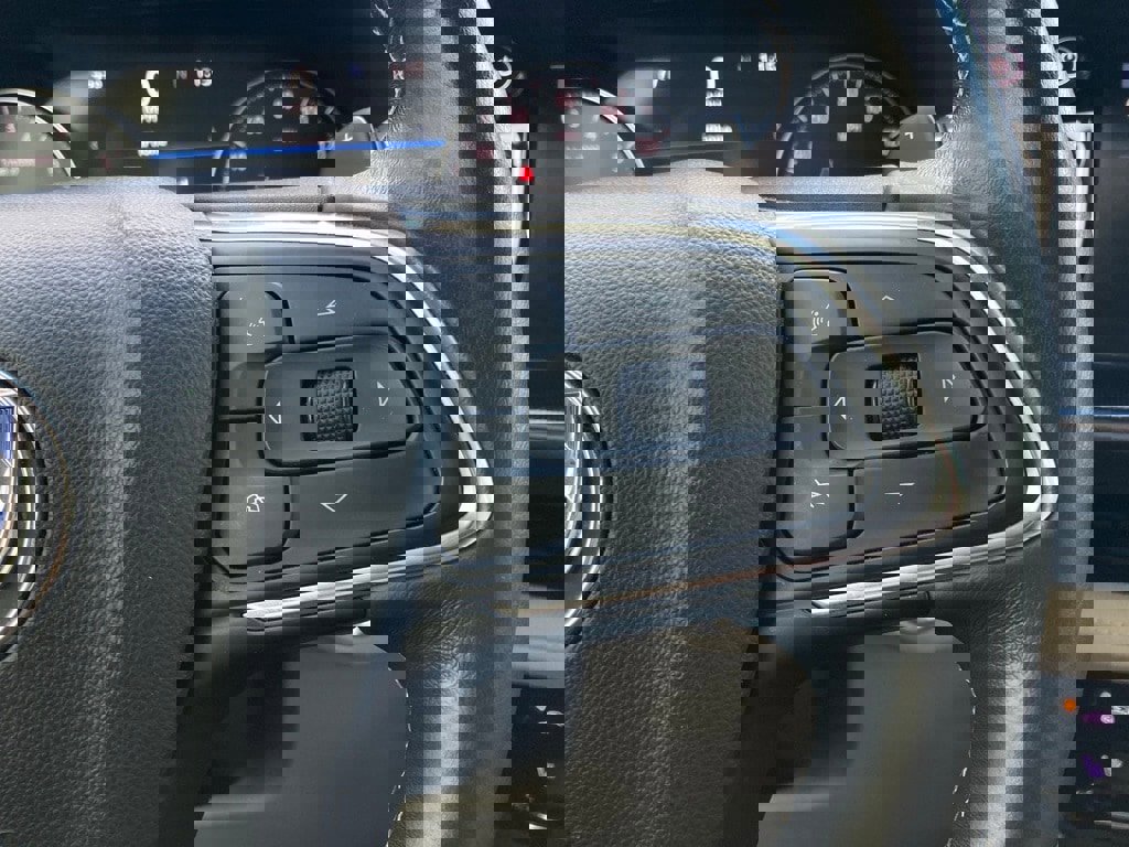 Used 2021 Buick Envision Essence image 18