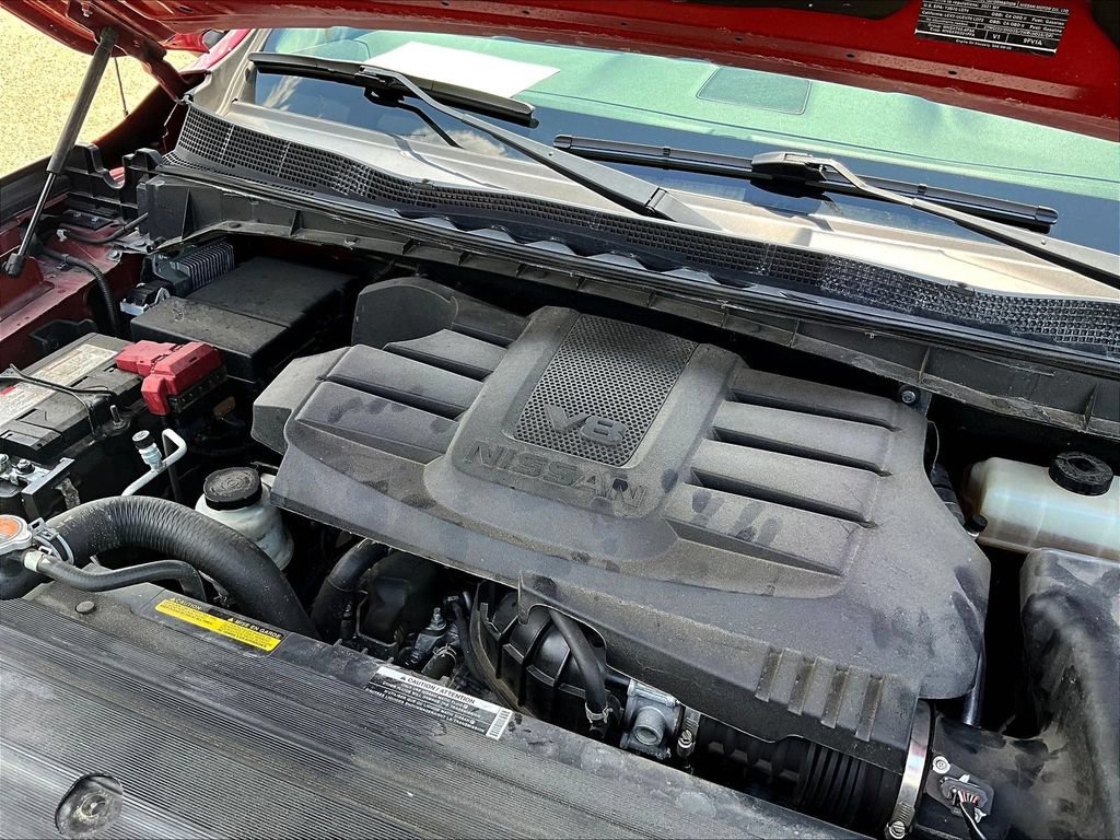 Used 2021 Nissan Titan SL w/ Moonroof Package AWD/4WD image 33