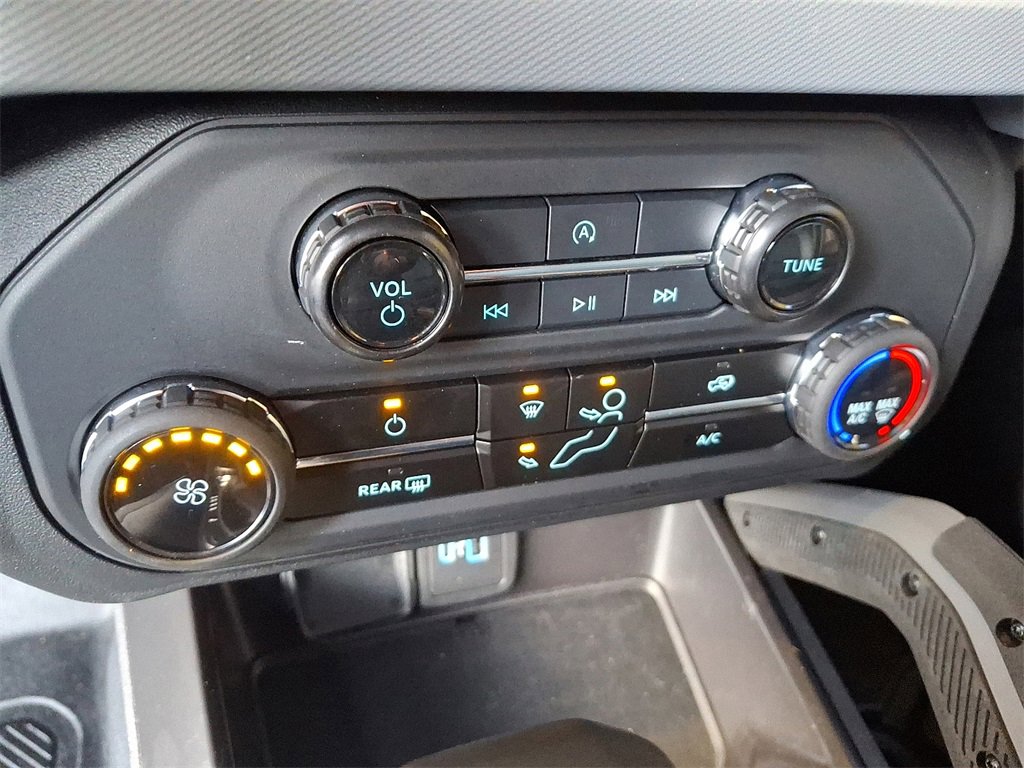 Used 2024 Ford Bronco Big Bend image 15