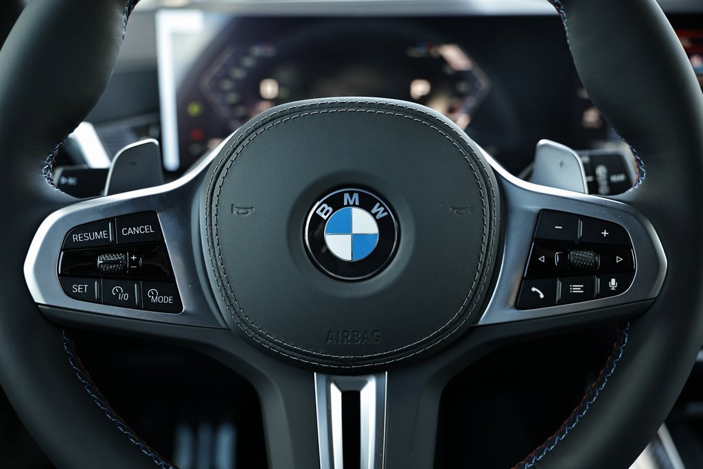 New 2026 BMW X5 M60i w/ Executive Package image 33