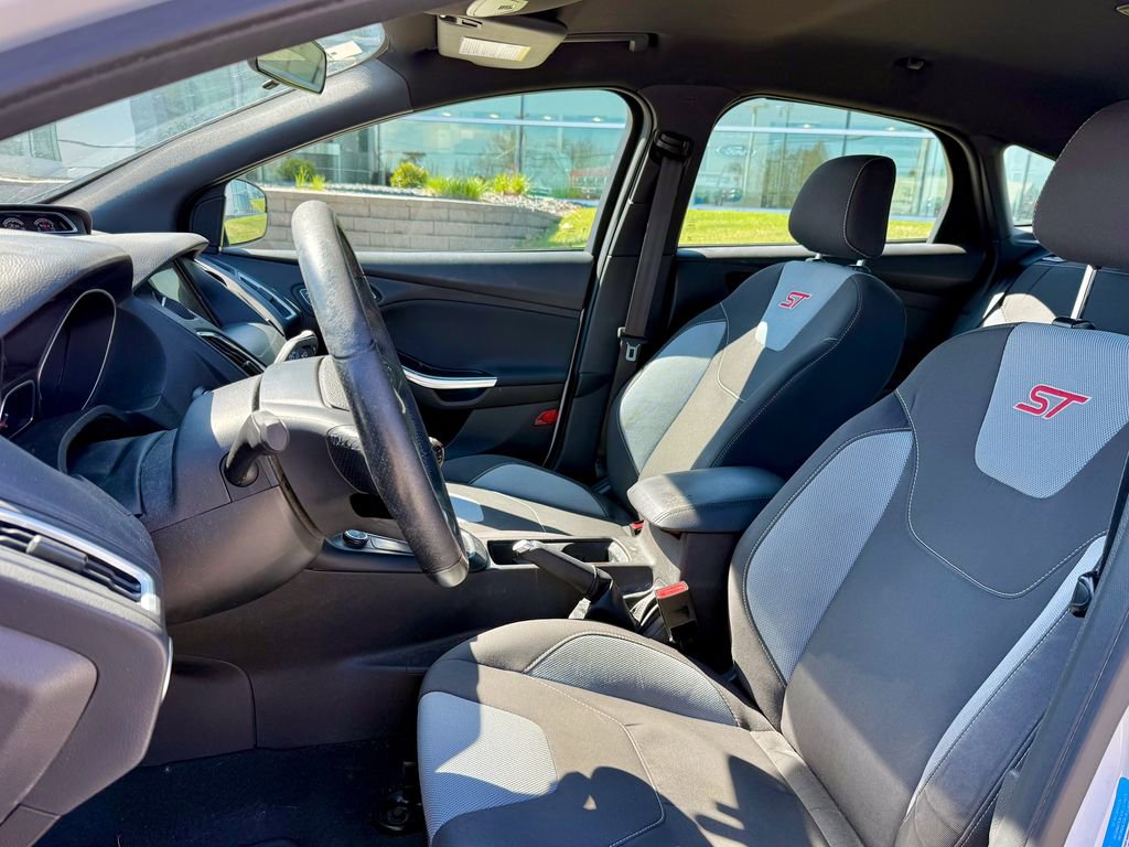 Used 2016 Ford Focus ST image 10