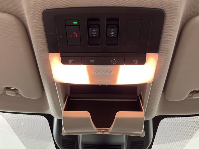 Used 2023 Nissan Rogue SL w/ SL Premium Package image 35