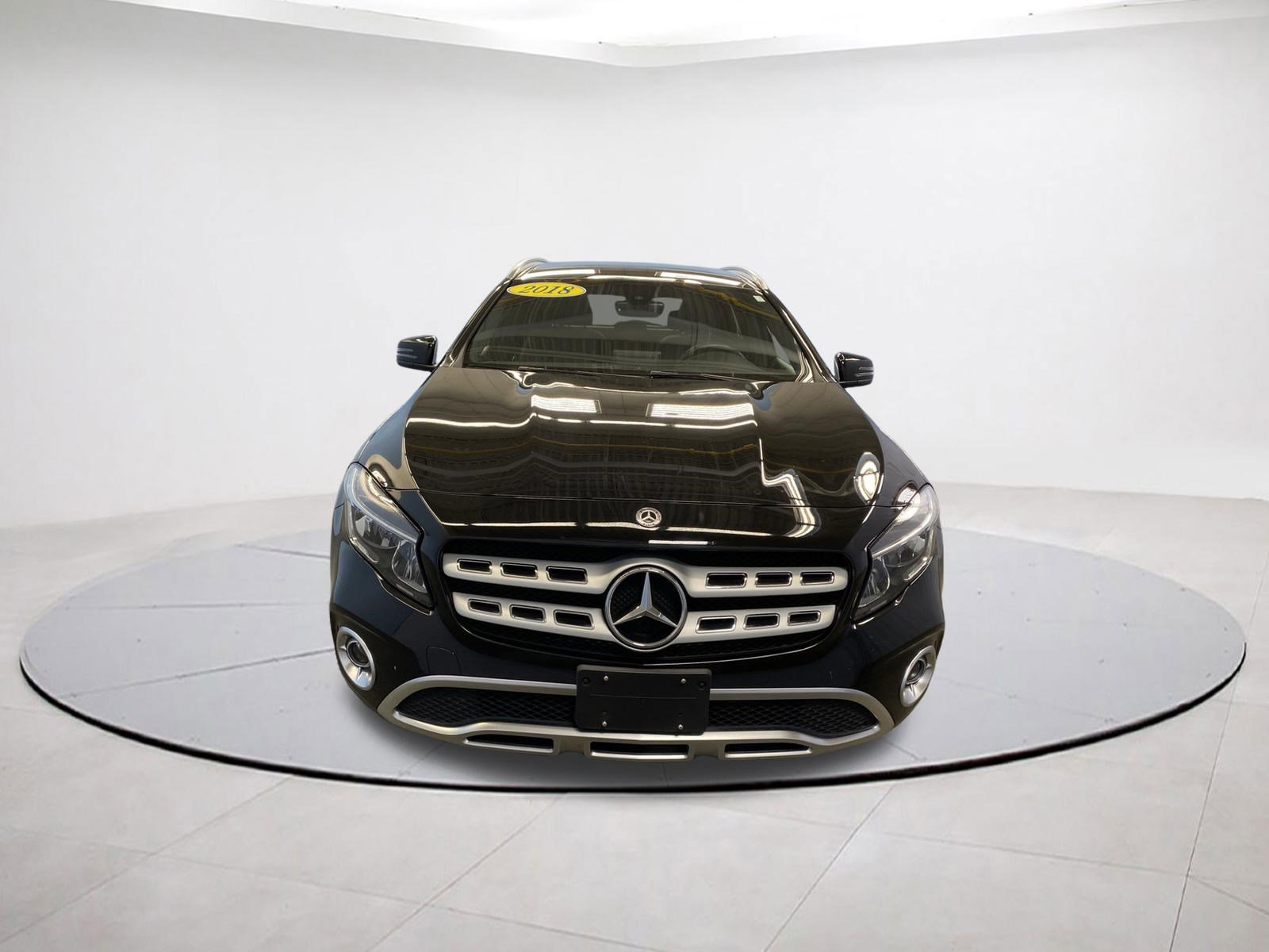 Used 2018 Mercedes-Benz GLA 250 4MATIC image 2