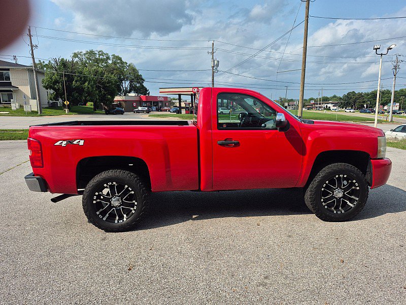 Used 2007 Chevrolet Silverado 1500 W/T w/ Towing Package AWD/4WD image 7