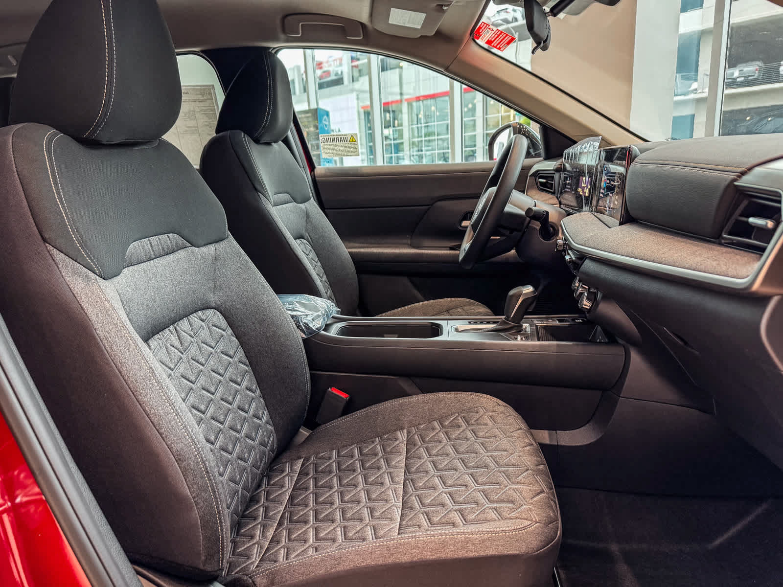New 2025 Nissan Kicks SV FWD image 18