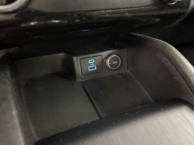 Used 2021 Ford Escape SE image 19