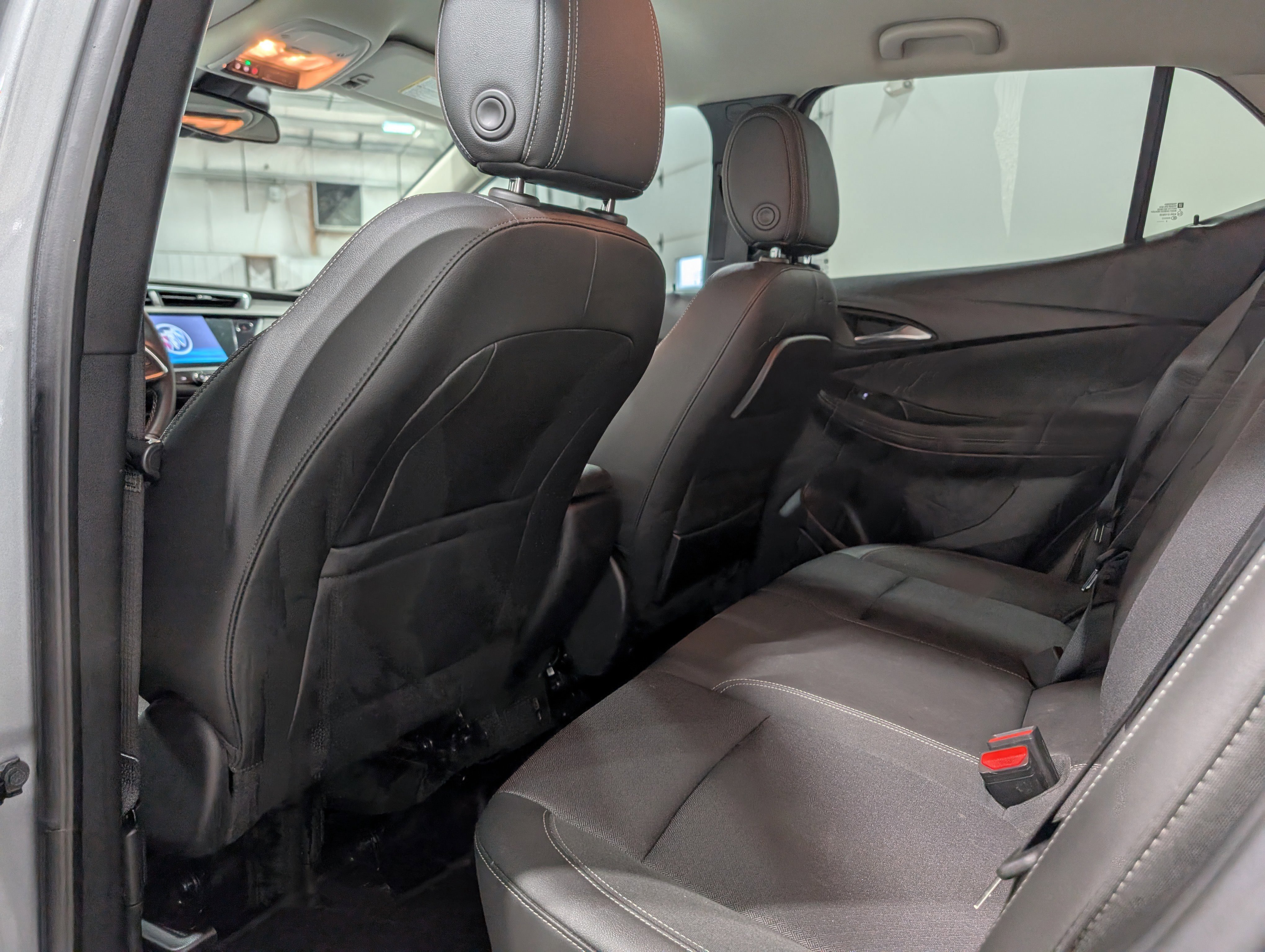 Used 2023 Buick Encore GX Preferred w/ Cold Weather Comfort Package image 17