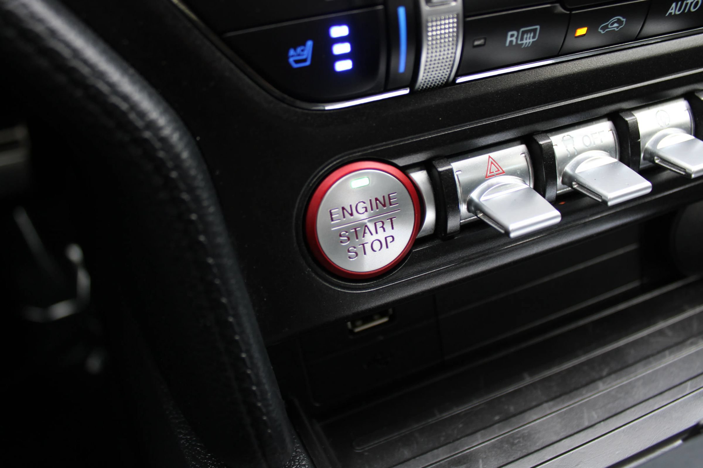 Used 2022 Ford Mustang Premium RWD image 19