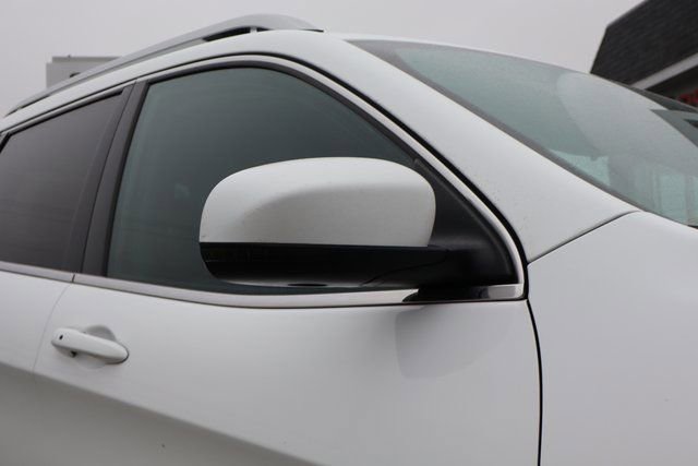 Used 2021 Jeep Cherokee Latitude Lux AWD/4WD image 2