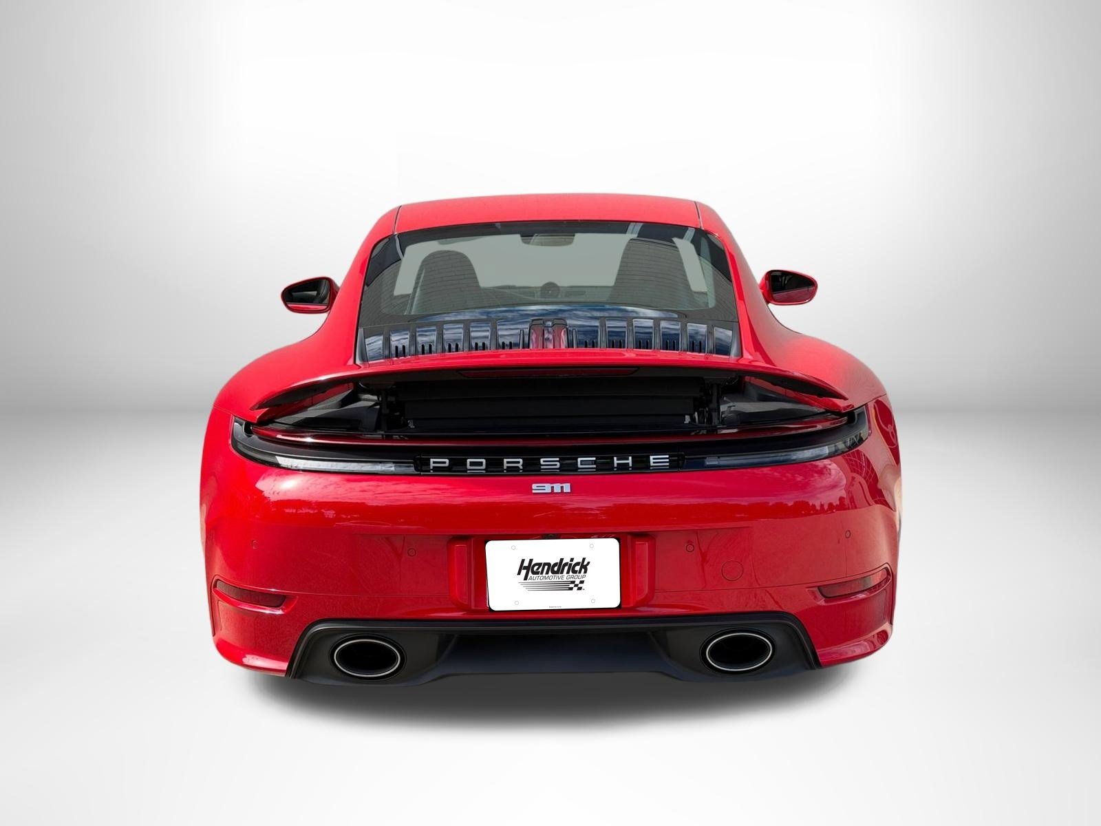 Used 2025 Porsche 911 Carrera RWD image 4