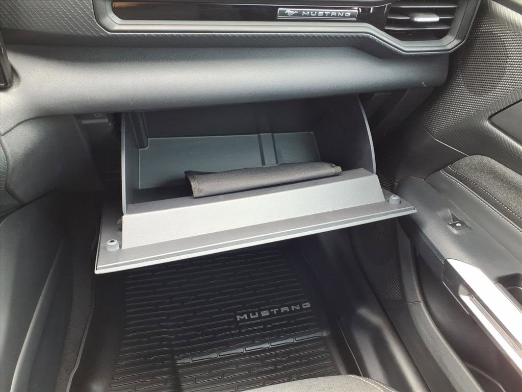 Used 2024 Ford Mustang GT RWD image 18