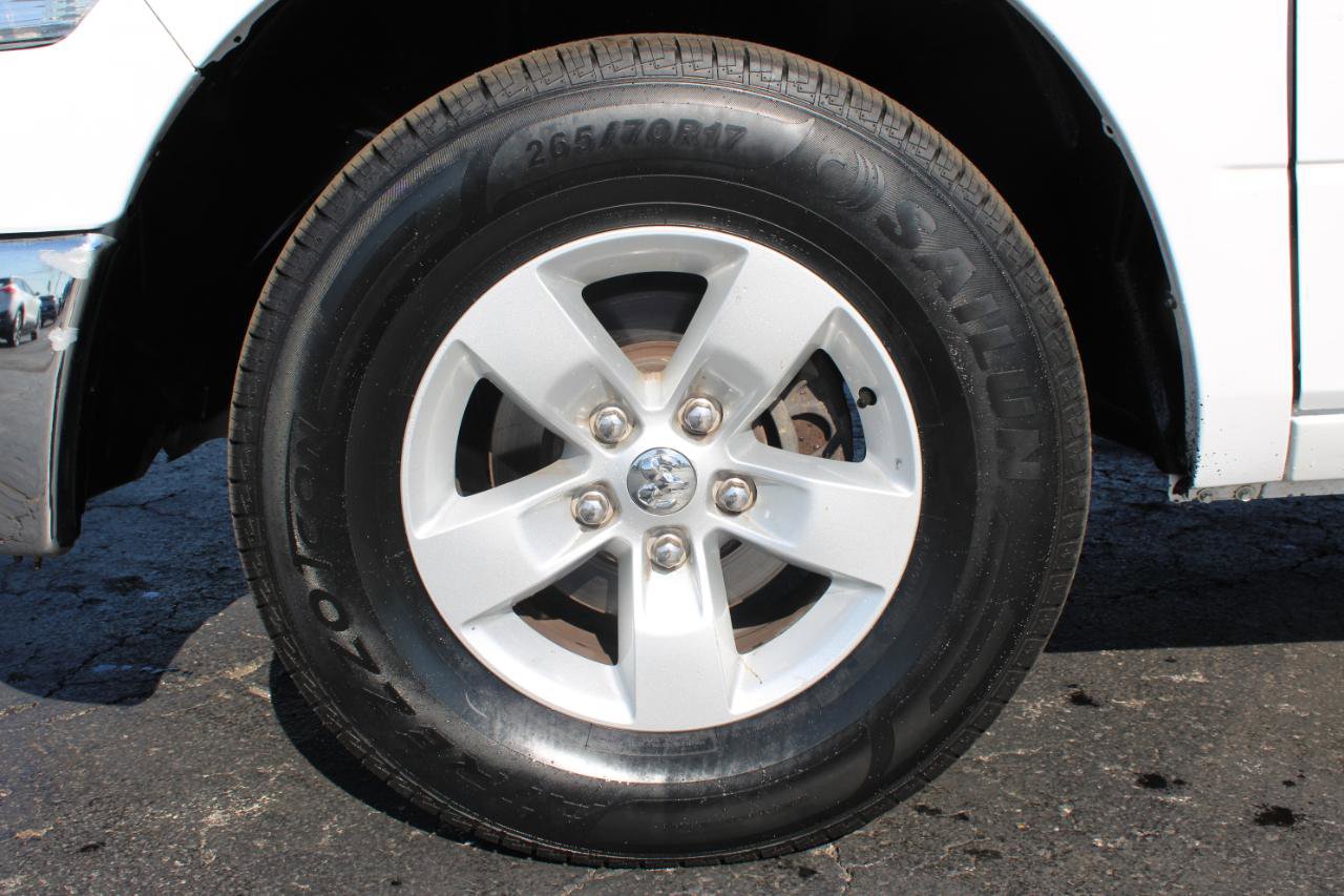 Used 2021 RAM 1500 Classic SLT RWD image 51