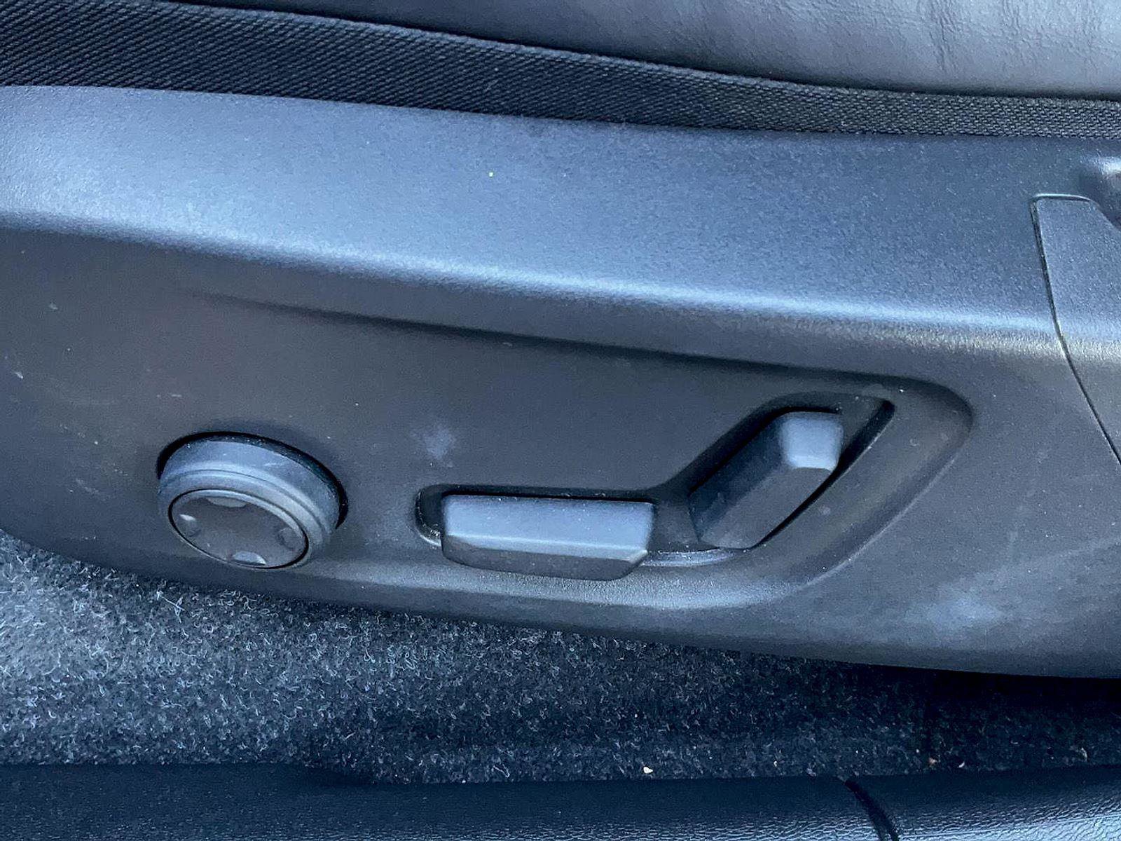 Used 2021 Volvo XC40 P8 Recharge w/ Advanced Package image 20