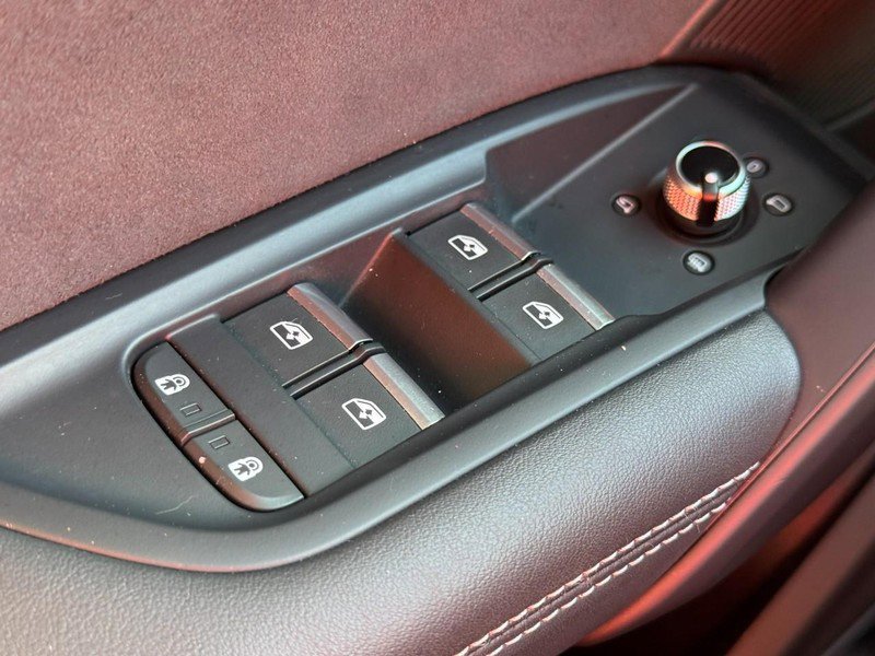 Used 2023 Audi SQ5 Premium Plus w/ Premium Plus Package image 24