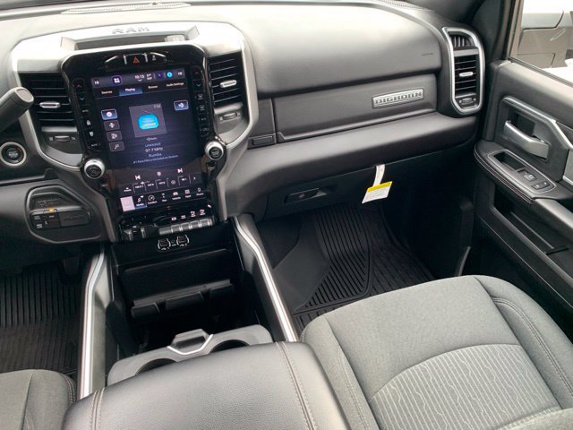 Used 2023 RAM 3500 Big Horn w/ Night Edition AWD/4WD image 25