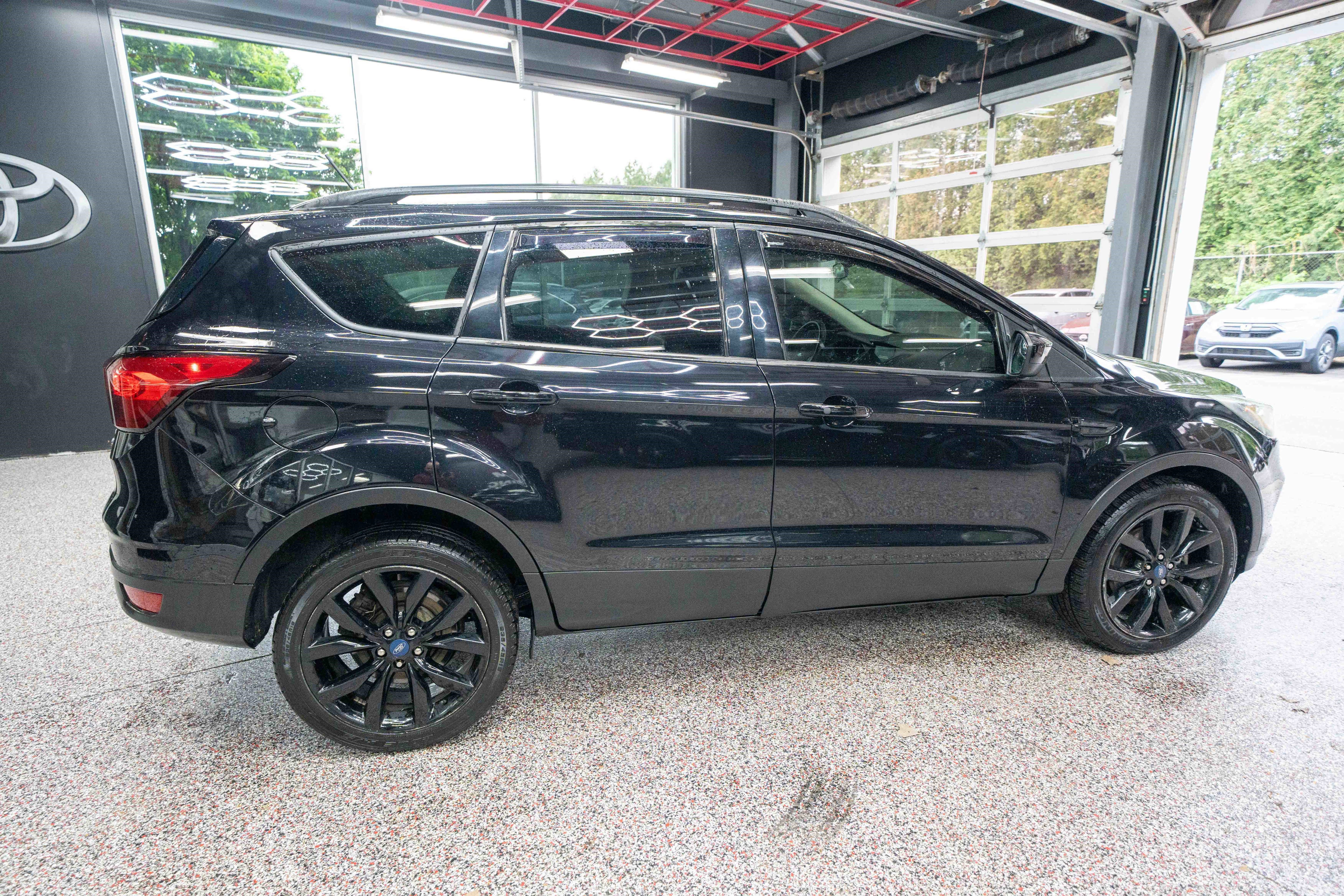Used 2019 Ford Escape SE AWD/4WD image 4
