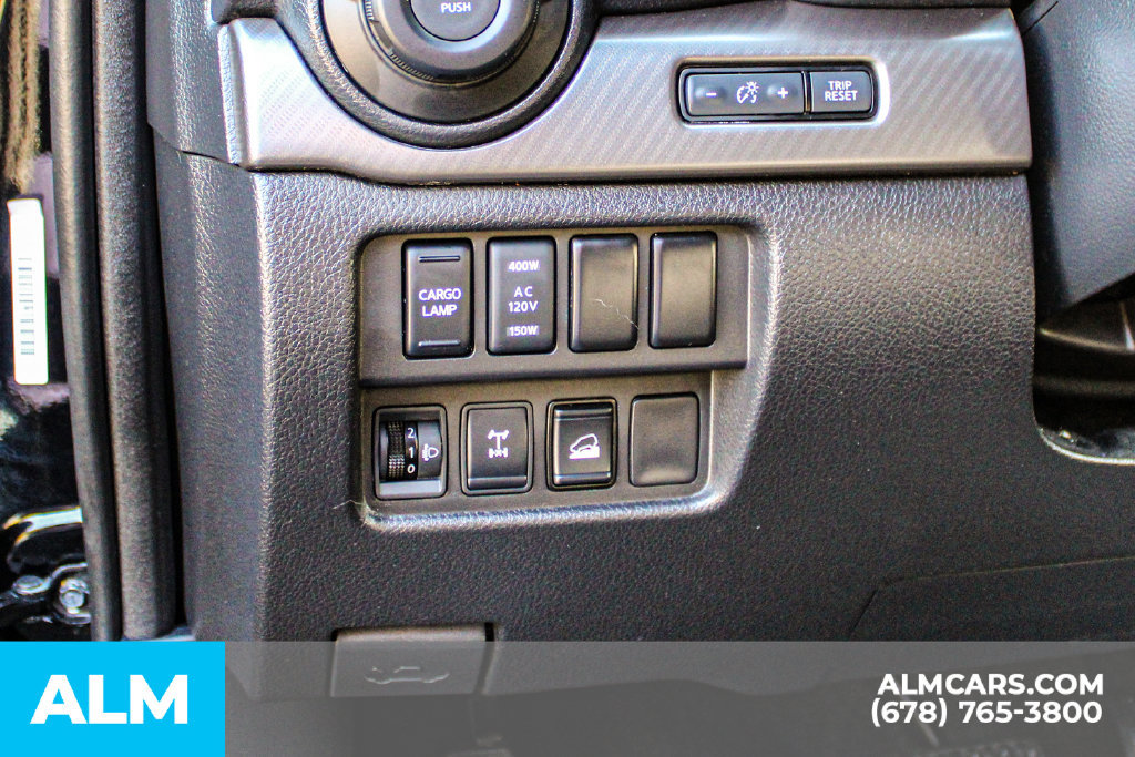 Used 2024 Nissan Titan PRO-4X w/ Pro-4x Utility Package AWD/4WD image 30