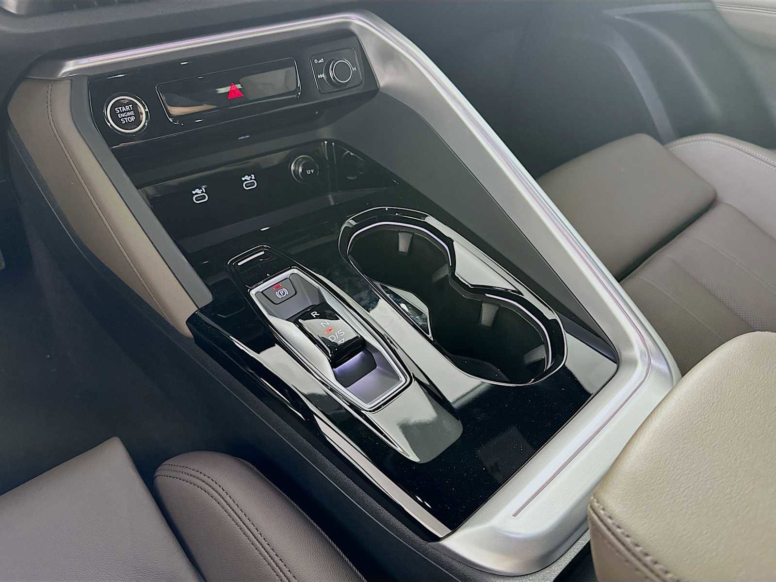 New 2025 Audi Q5 Prestige image 17