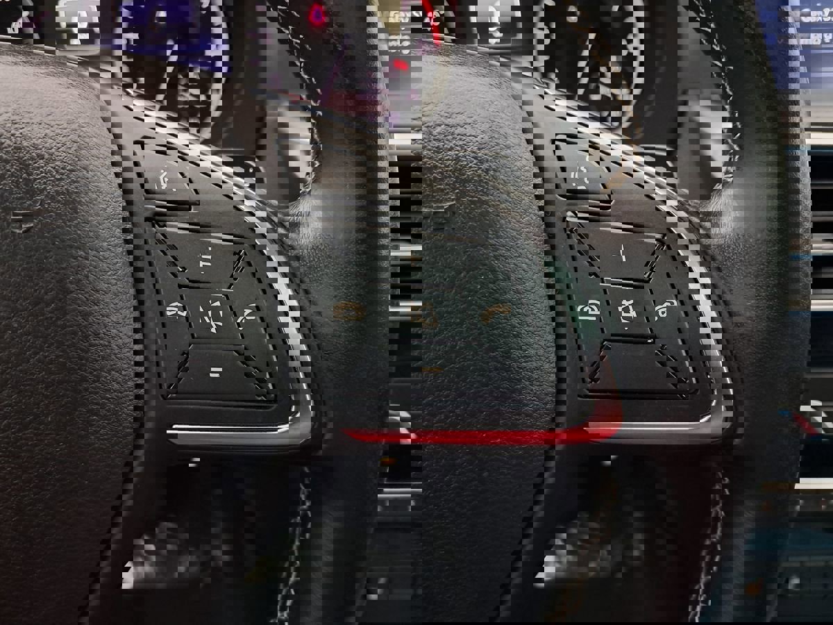 Used 2018 INFINITI QX30 AWD image 13