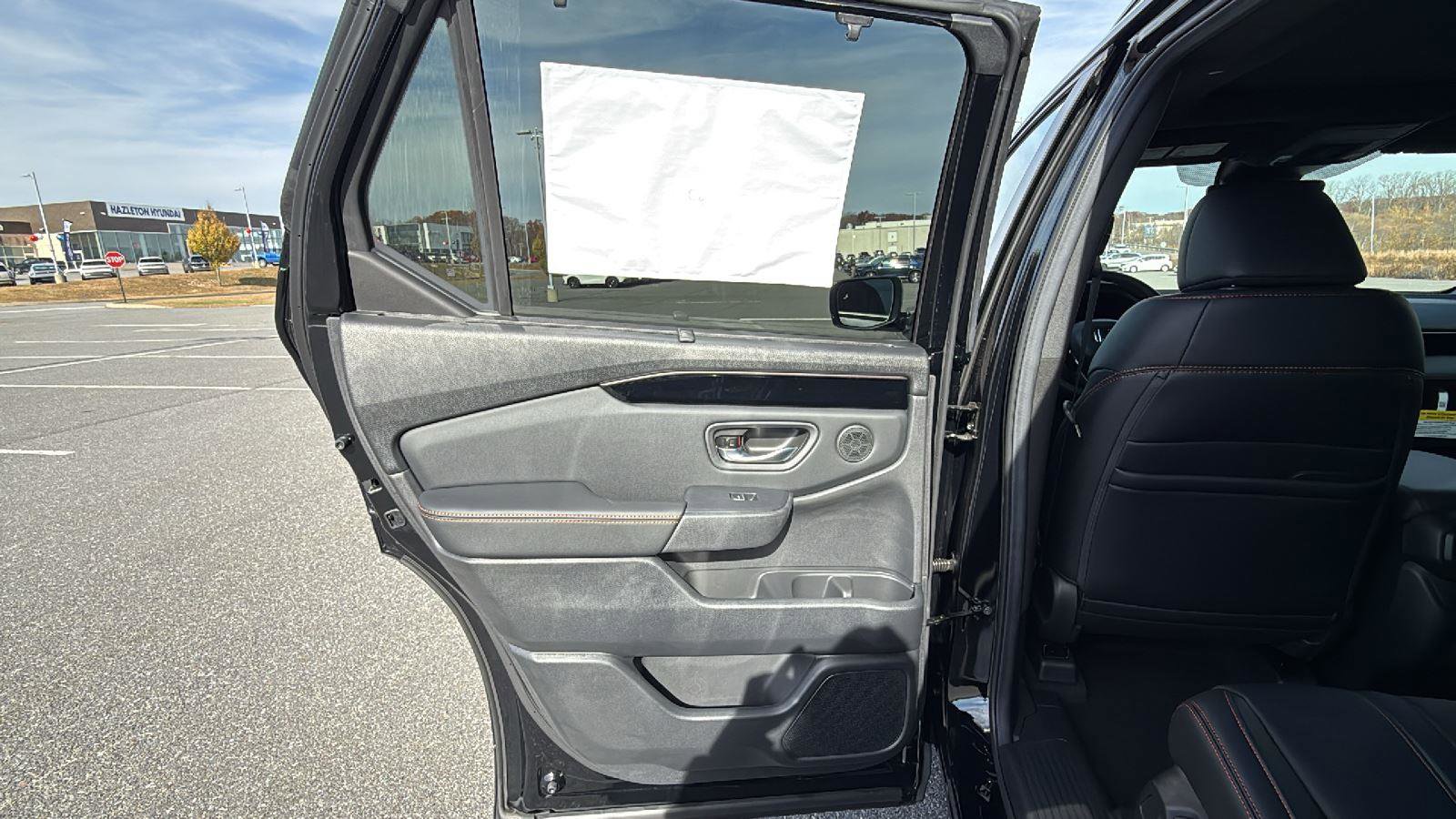 New 2025 Honda Pilot TrailSport image 23