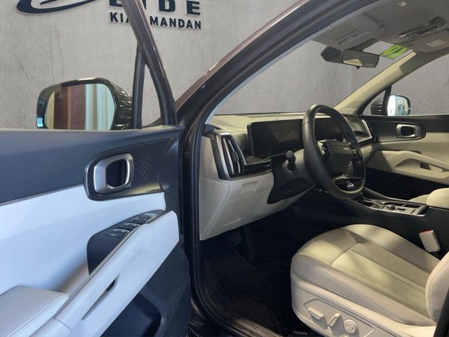 Used 2026 Kia Sorento S w/ S Panoramic Sunroof Package AWD/4WD image 16