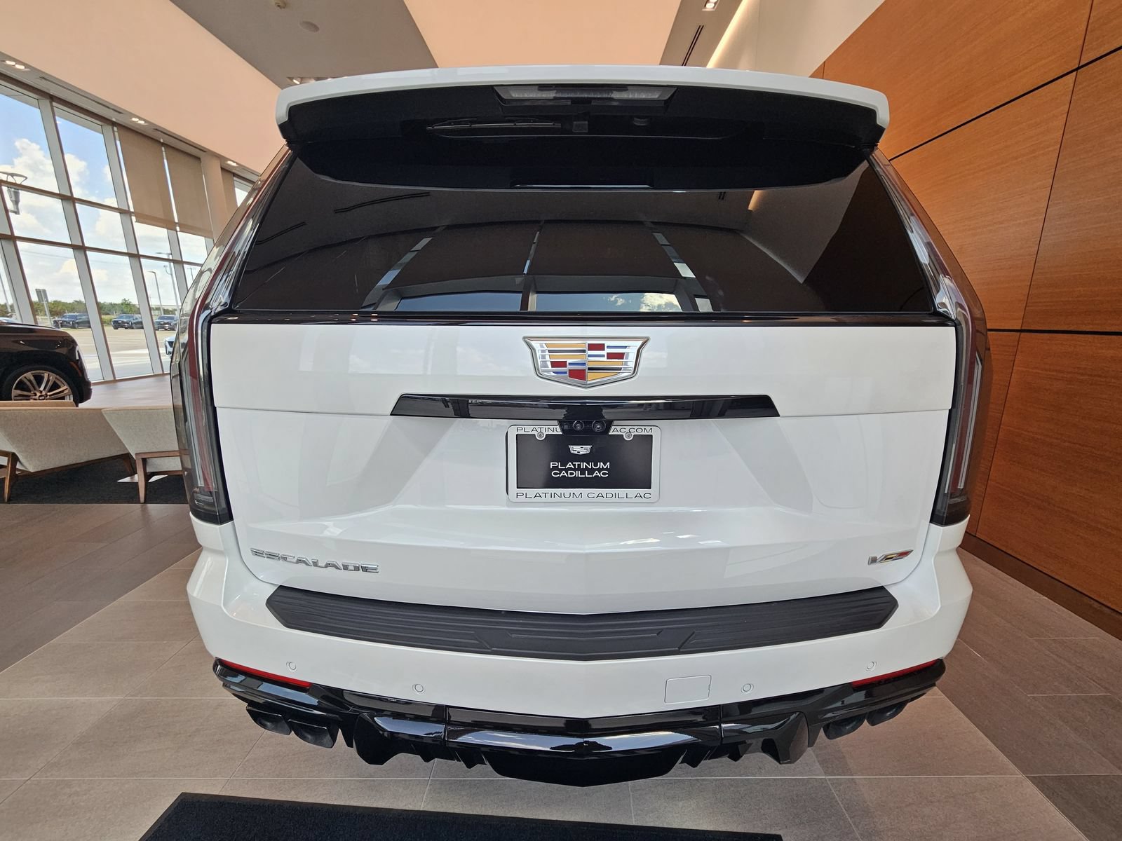 Certified 2025 Cadillac Escalade ESV V AWD/4WD image 6