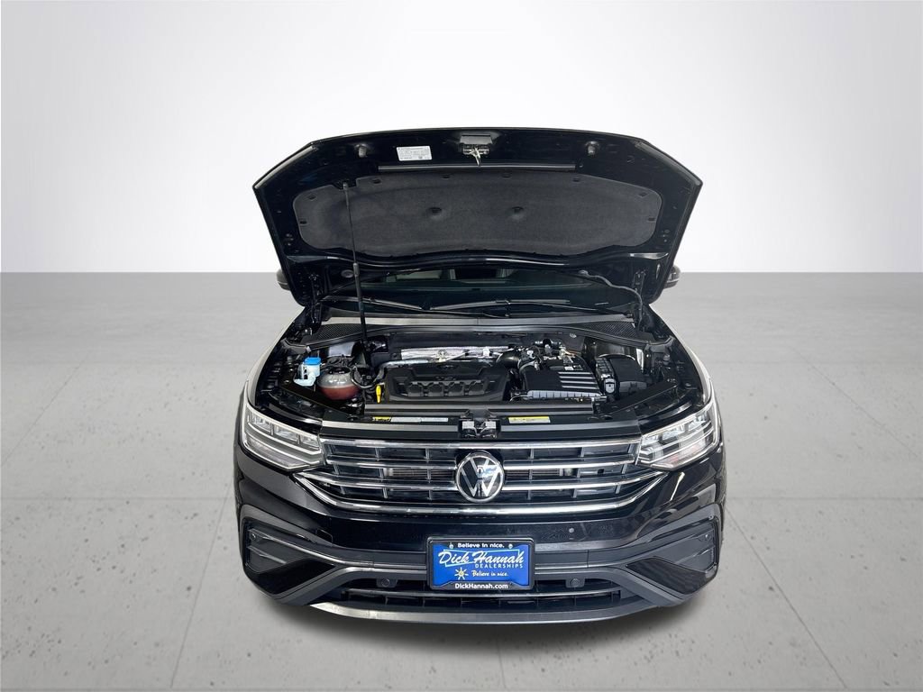 Certified 2022 Volkswagen Tiguan SE w/ Panoramic Sunroof Package image 22