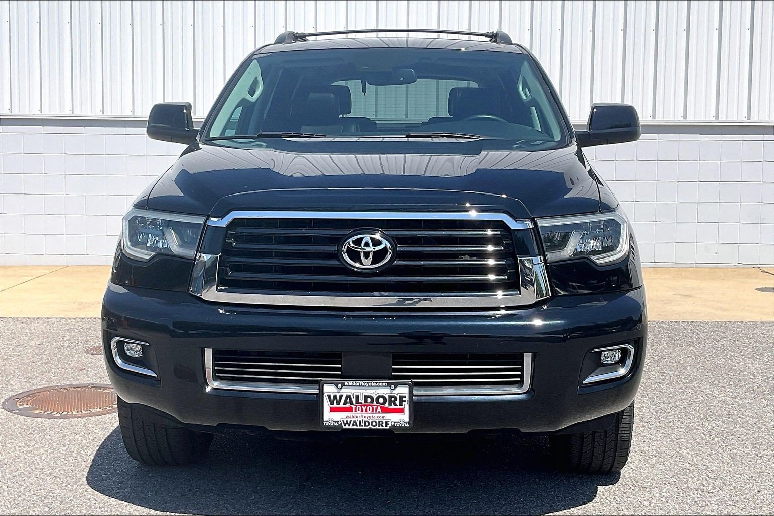 Used 2019 Toyota Sequoia TRD Sport w/ TRD Sport Premium Package AWD/4WD image 3
