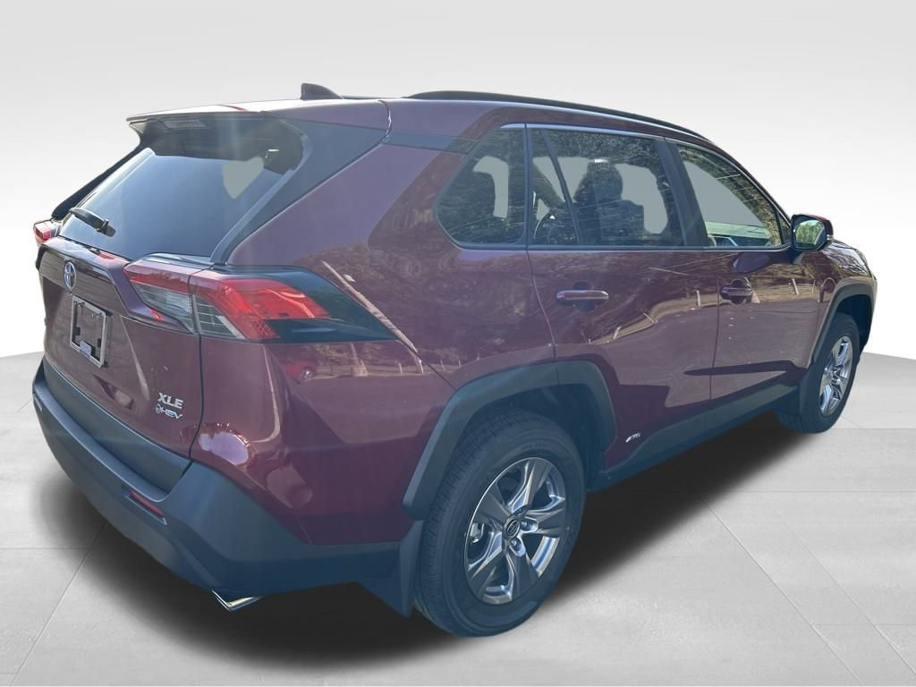 New 2025 Toyota RAV4 XLE image 5