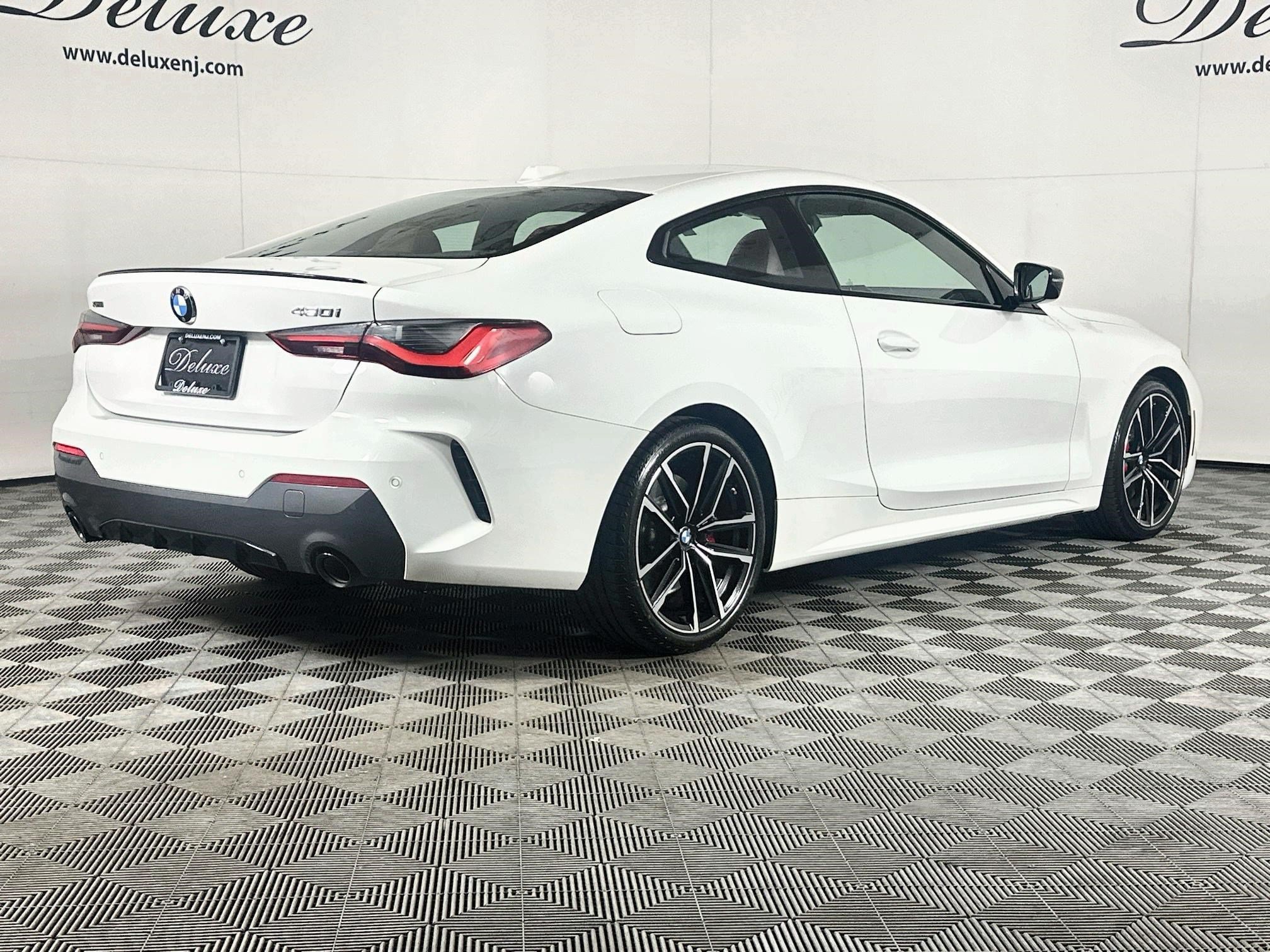 Used 2024 BMW 430i xDrive Coupe w/ M Sport Package AWD/4WD image 6
