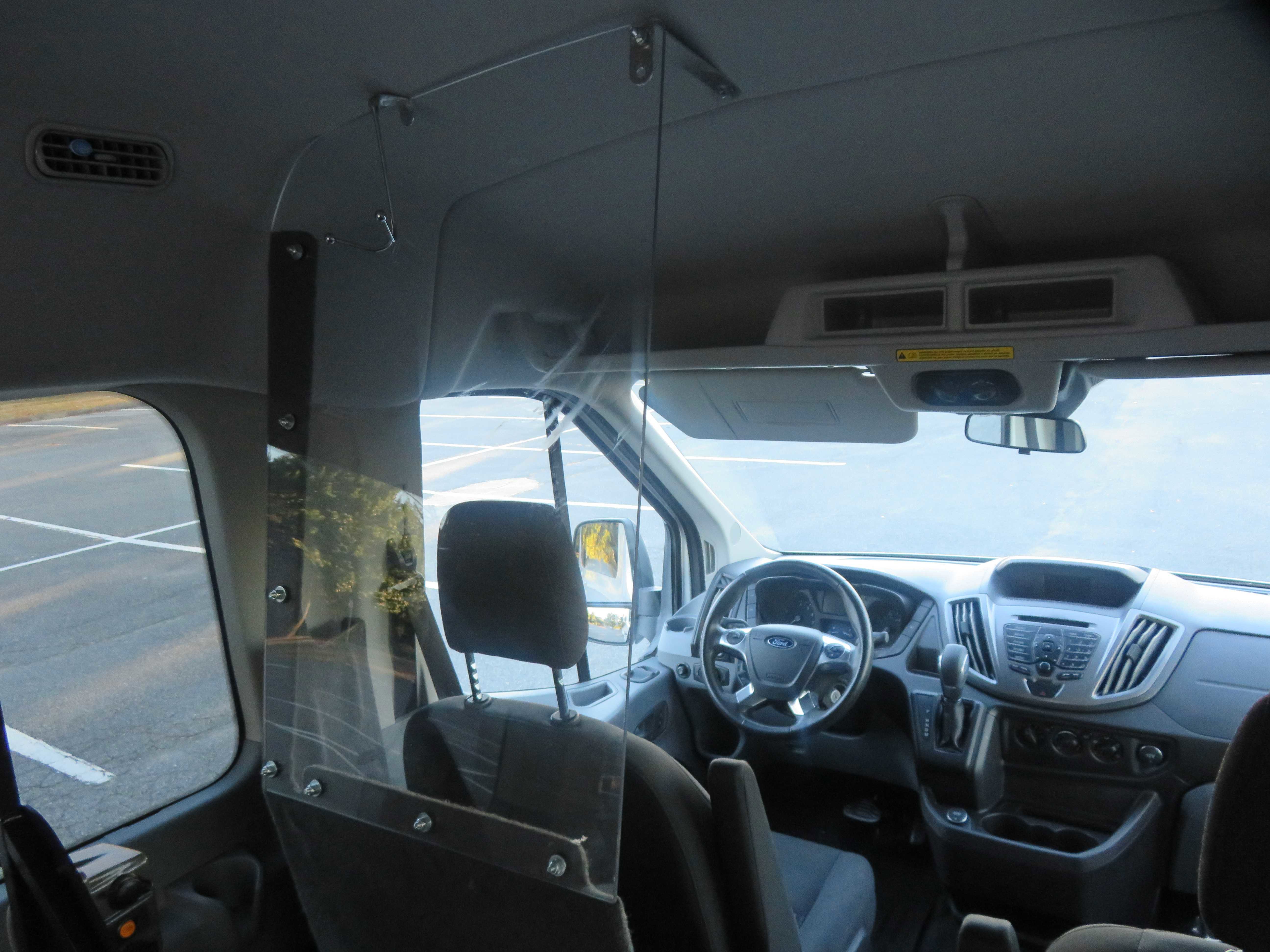 Used 2018 Ford Transit 150 XLT image 27