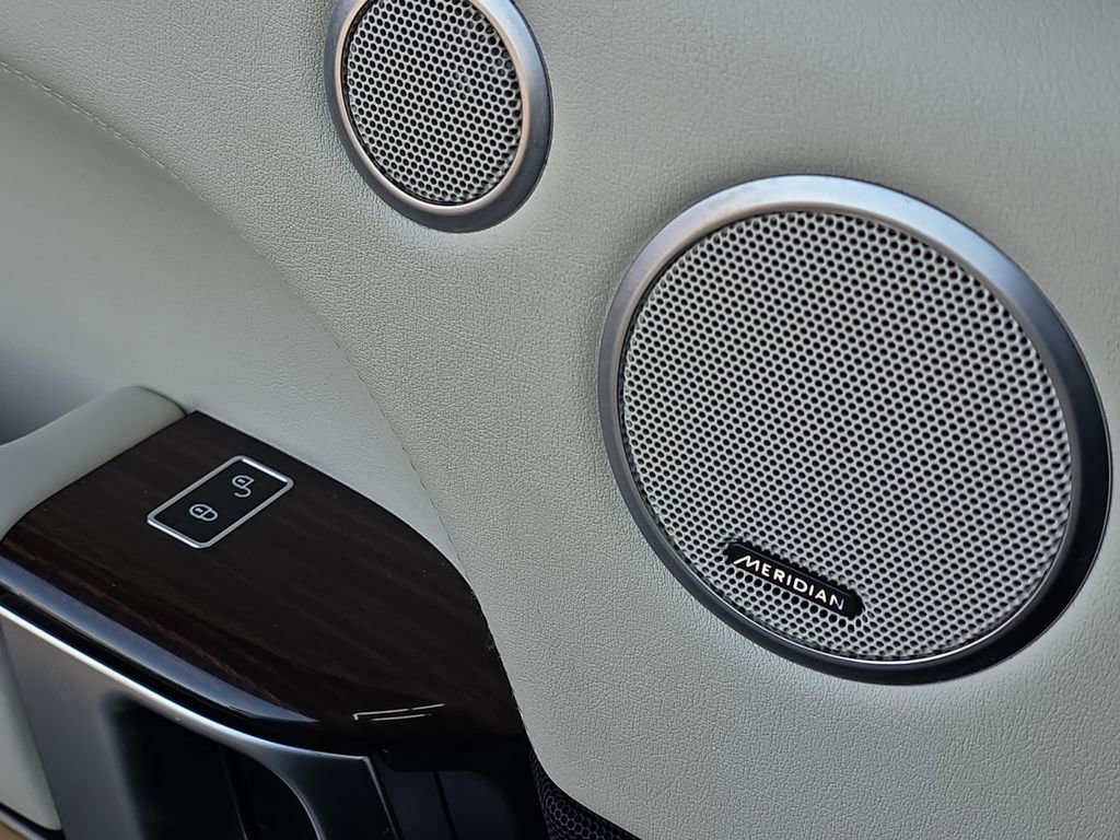 Used 2017 Land Rover Range Rover HSE AWD/4WD image 20