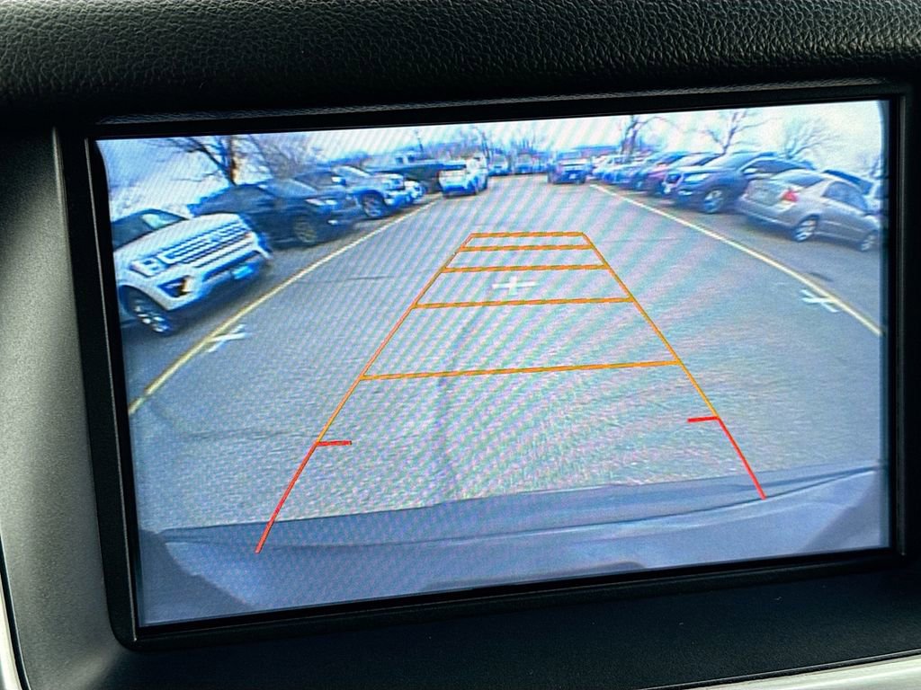 Used 2017 GMC Yukon XL SLT w/ Premium Edition image 18