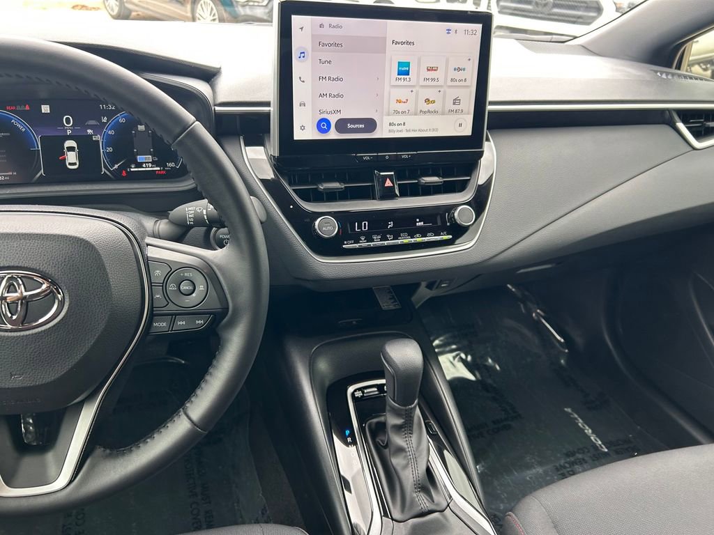 Used 2026 Toyota Corolla SE w/ SE Premium Package image 17