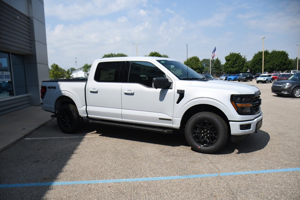 New 2025 Ford F150 XLT w/ Equipment Group 302A MID image 8