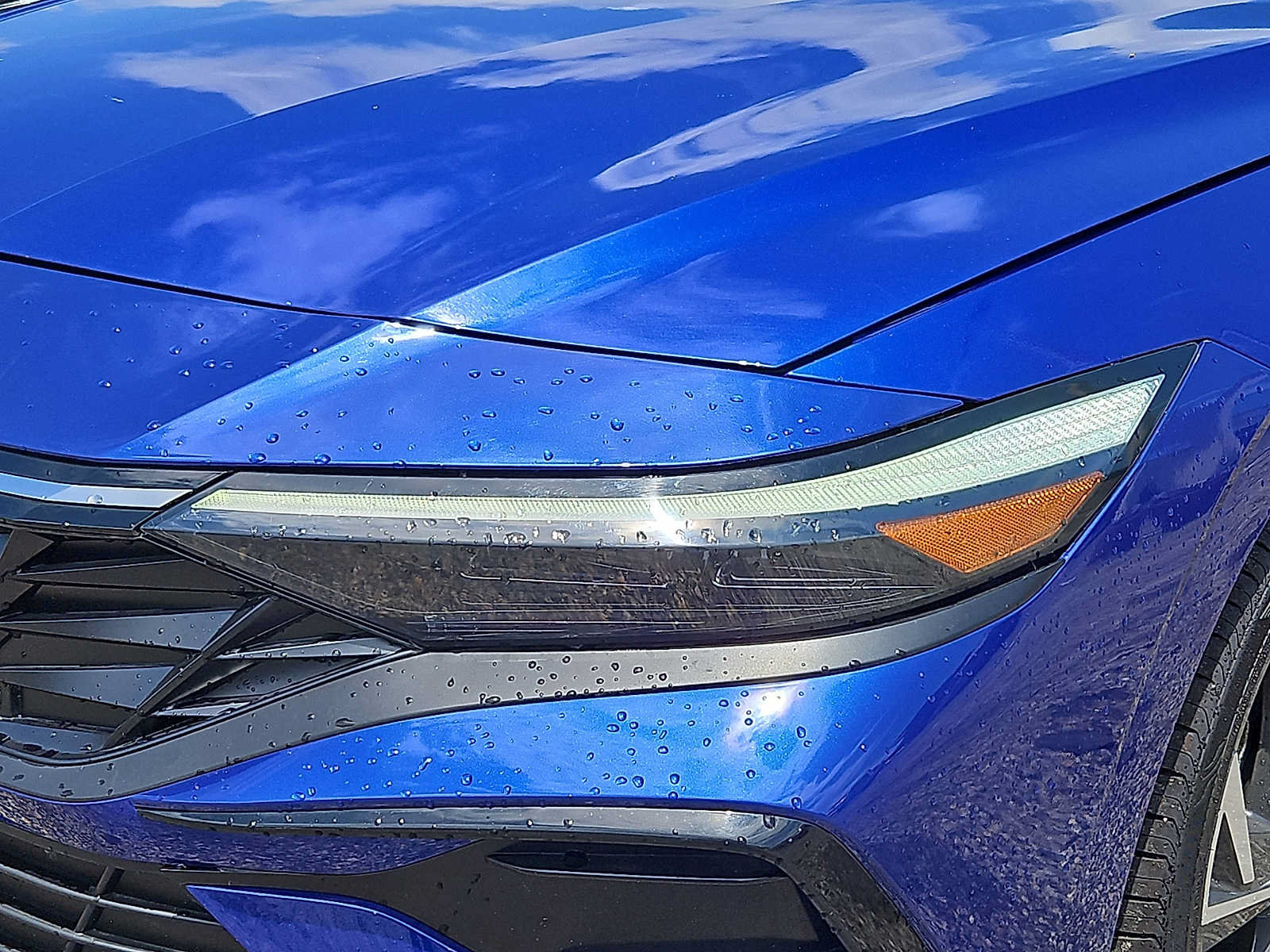Used 2025 Hyundai Elantra SEL FWD image 9