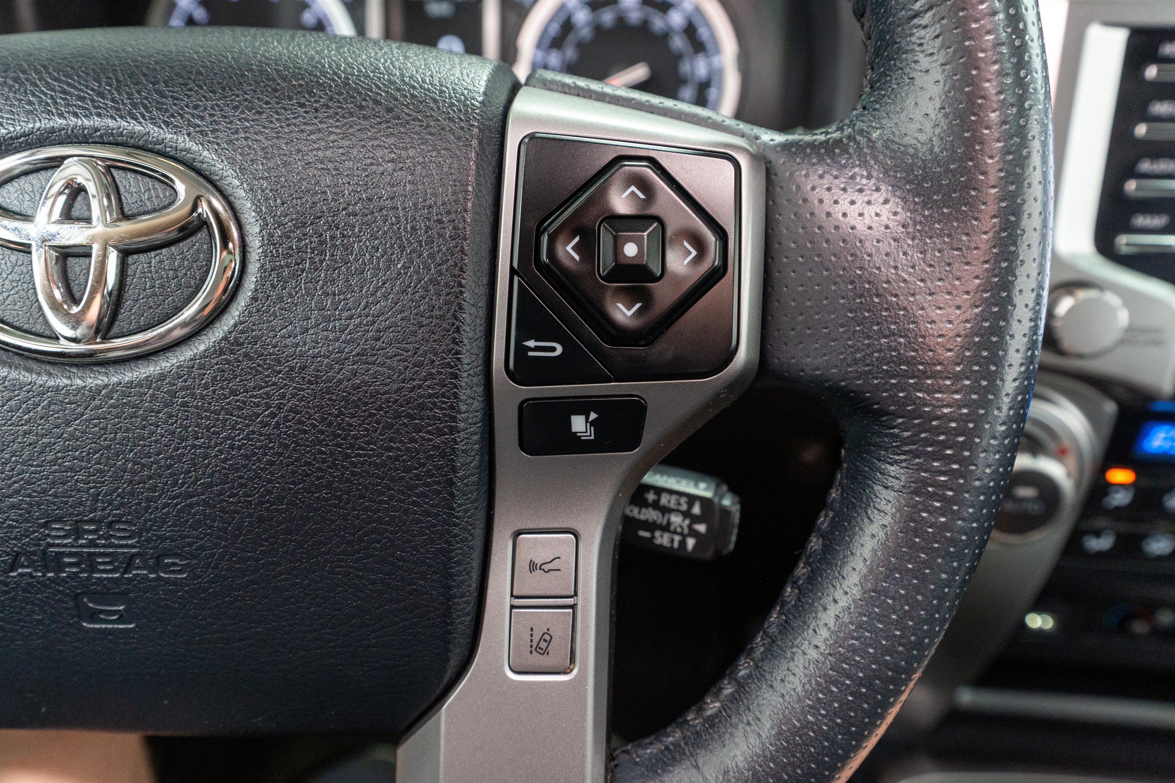 Used 2024 Toyota 4Runner Limited AWD/4WD image 28