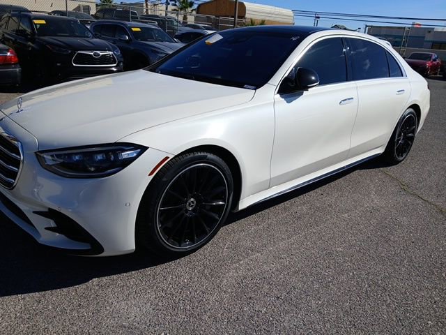 Used 2022 Mercedes-Benz S 500 4MATIC w/ AMG Line Package image 1